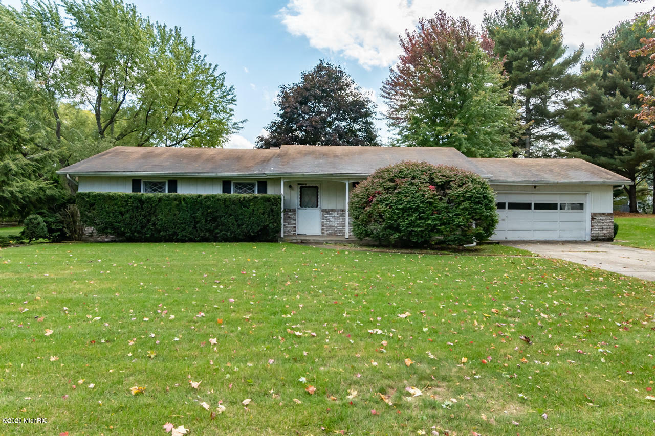 Property Photo:  4962 Pioneer Road  MI 49103 