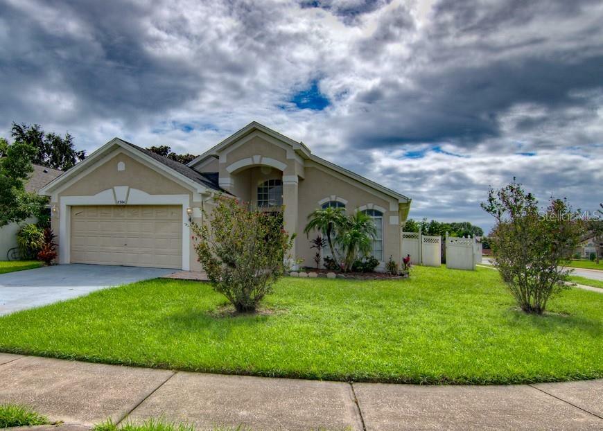 Property Photo:  8304 Fort Thomas Way  FL 32822 