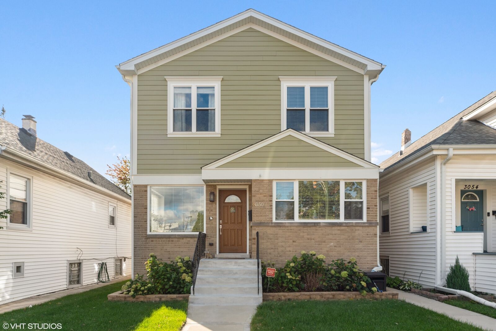Property Photo:  3050 North Natoma Avenue  IL 60634 