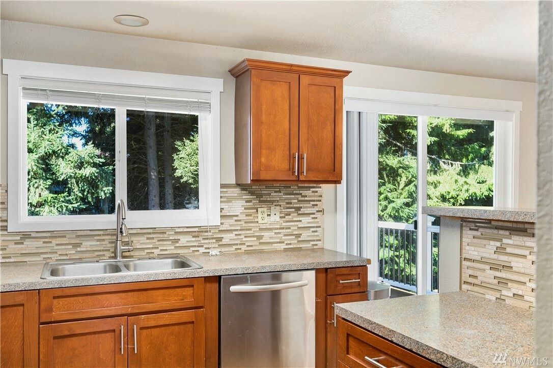 Property Photo: 12526 47th Dr SE WA 98208