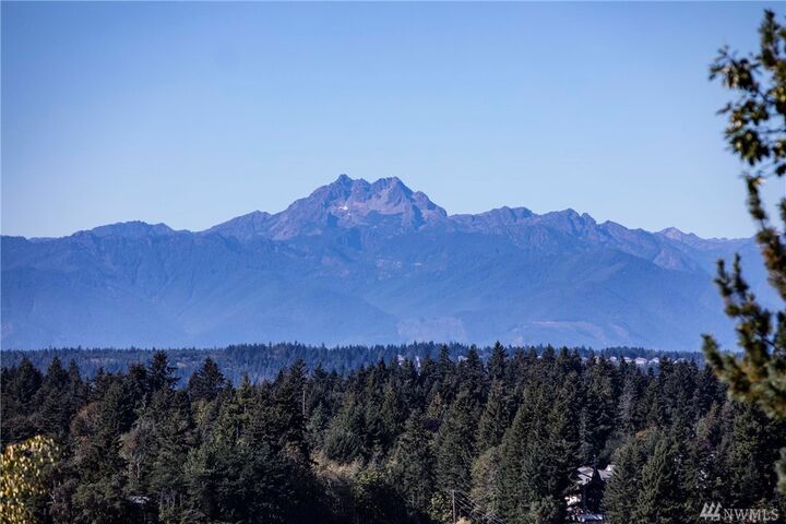 1811 NE Windermere Dr  Bremerton WA 98310 photo