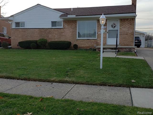 8384 Huron Street  Taylor MI 48180 photo