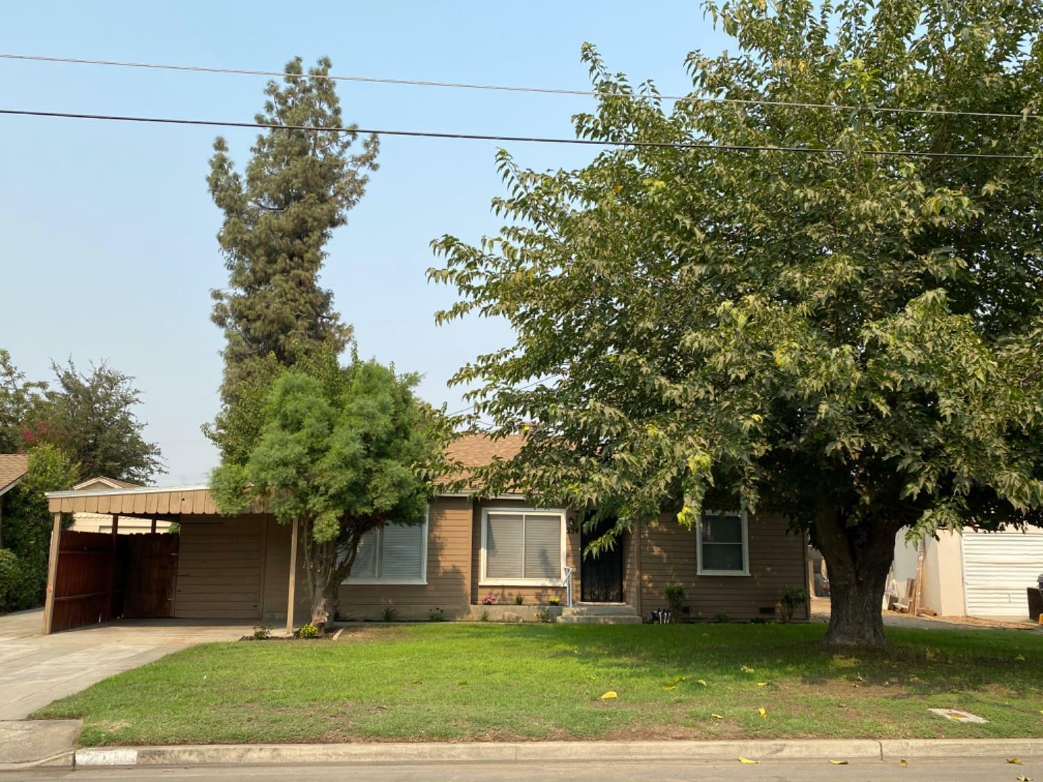 254 W Stanley Avenue  Reedley CA 93654 photo