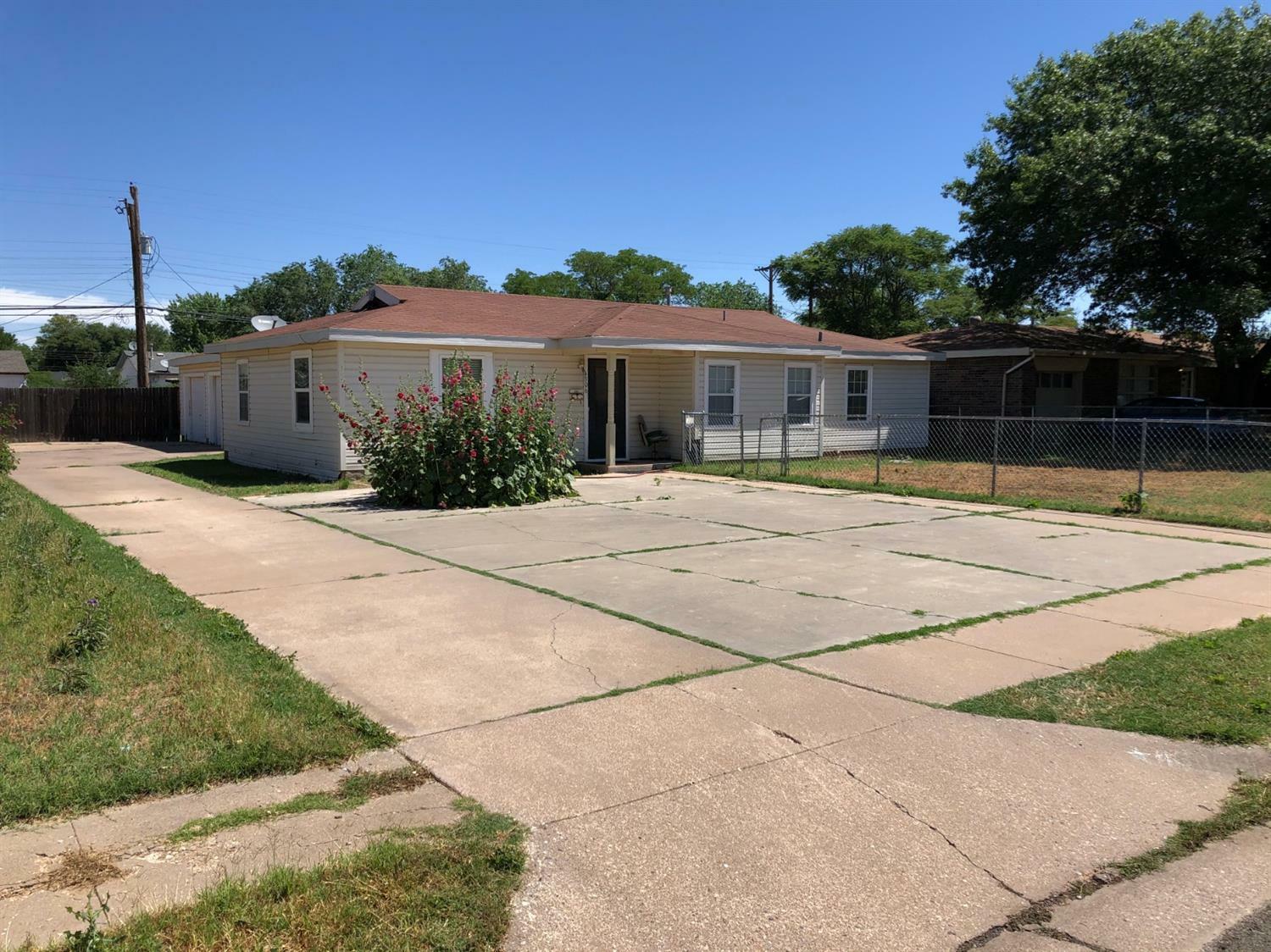 Property Photo:  4306 43rd Street  TX 79413 