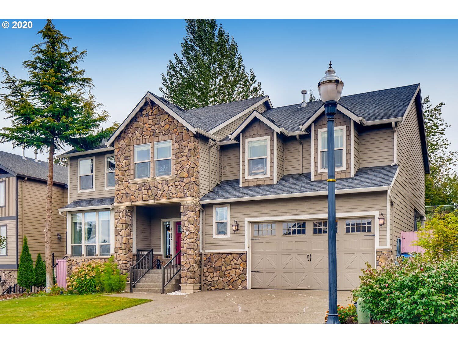 Property Photo:  1813 NE 72nd Cir  WA 98665 