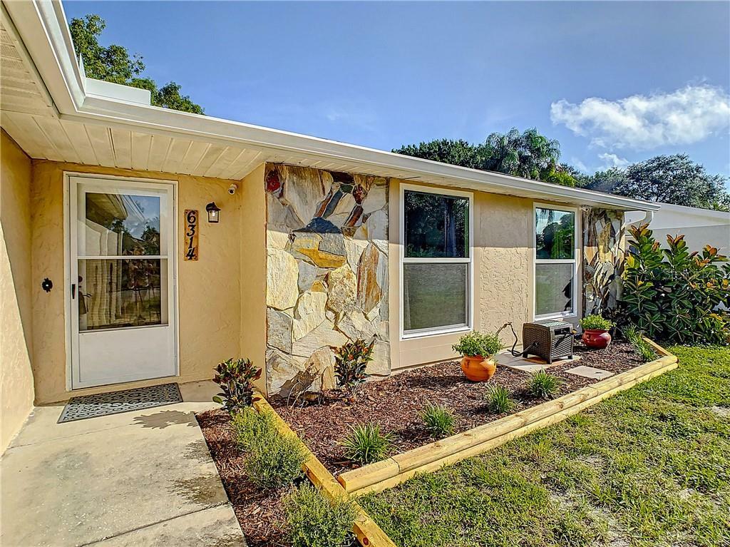Property Photo: 6314 36th Avenue W FL 34209