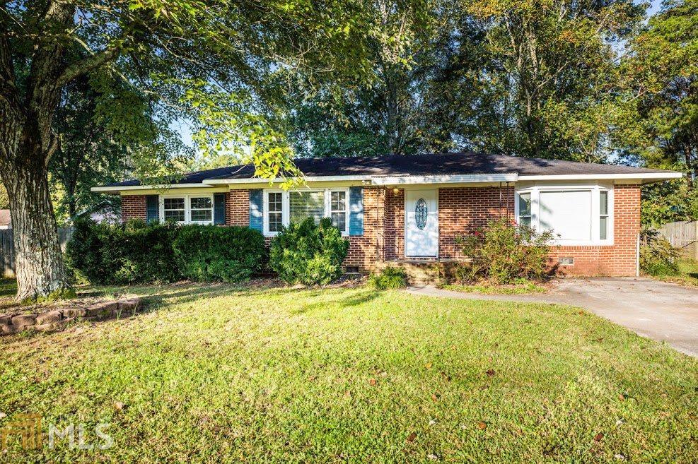 Property Photo: 501 College Dr GA 30125