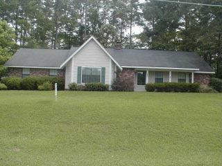 Property Photo:  225 Somerset  MS 39402 