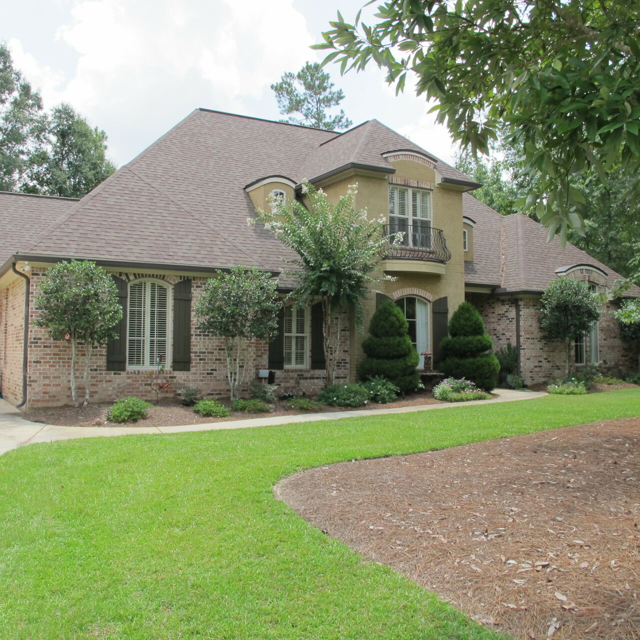 Property Photo:  24 Monarch Blvd.  MS 39402 