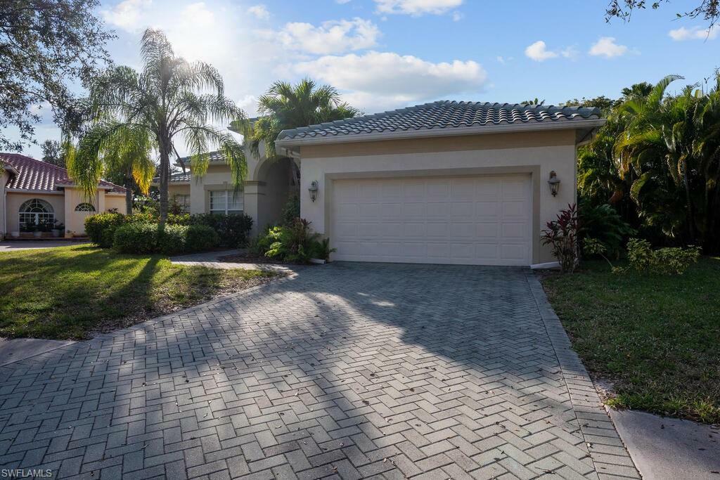 Property Photo:  8452 Laurel Lakes Blvd  FL 34119 