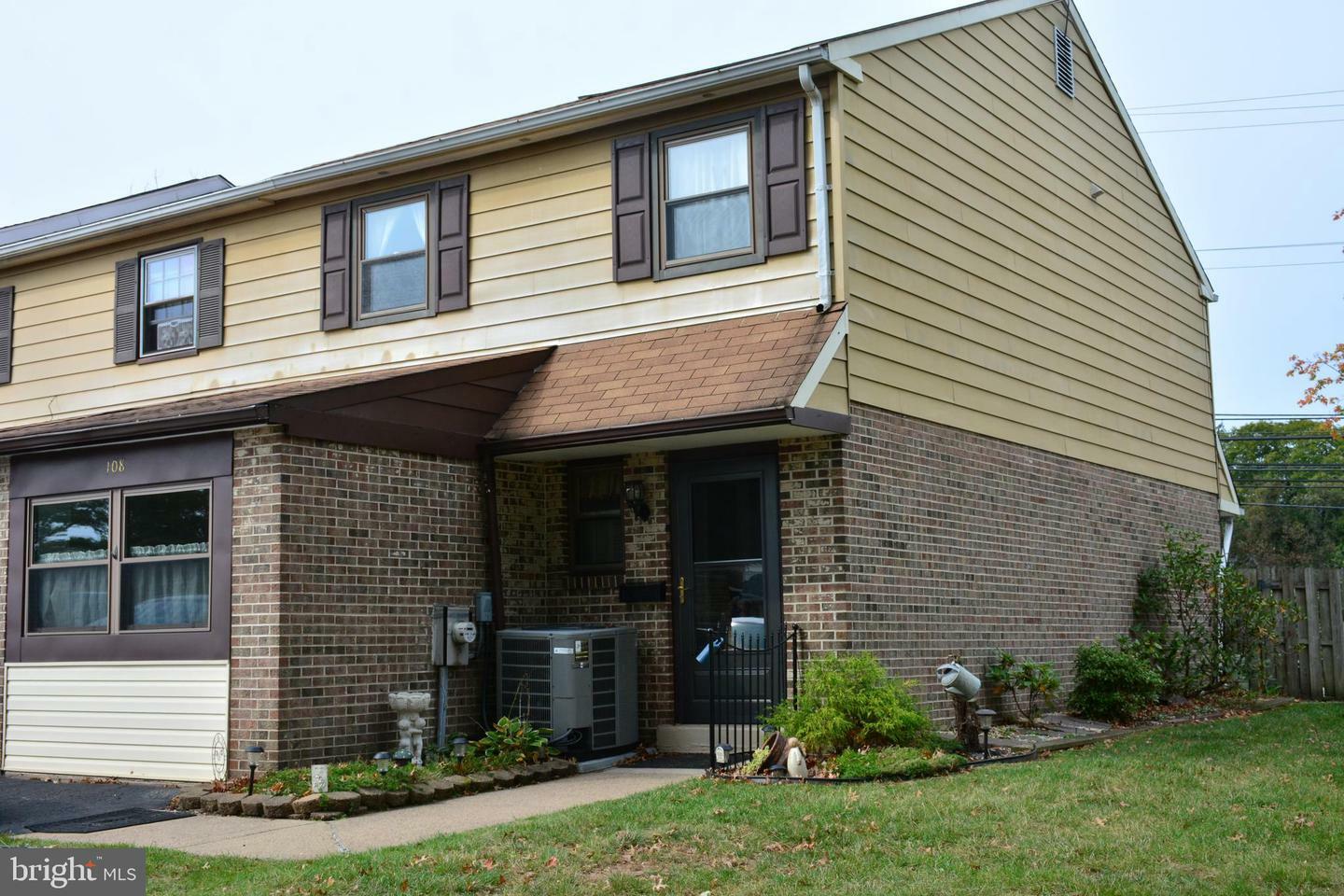 Property Photo: 108 Orchard Court PA 19468
