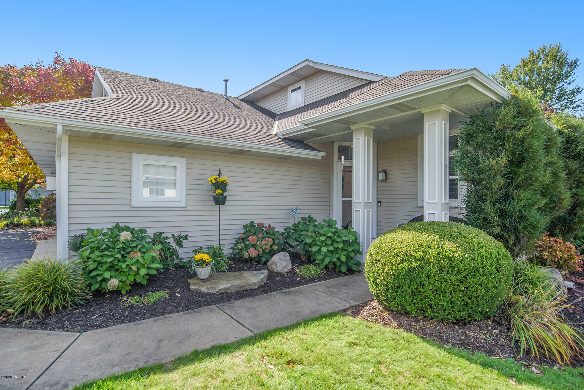 Property Photo: 3358 Clearbrook Green MI 49453