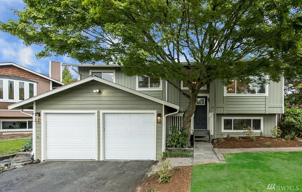 Property Photo:  9024 NE 138th Place  WA 98034 