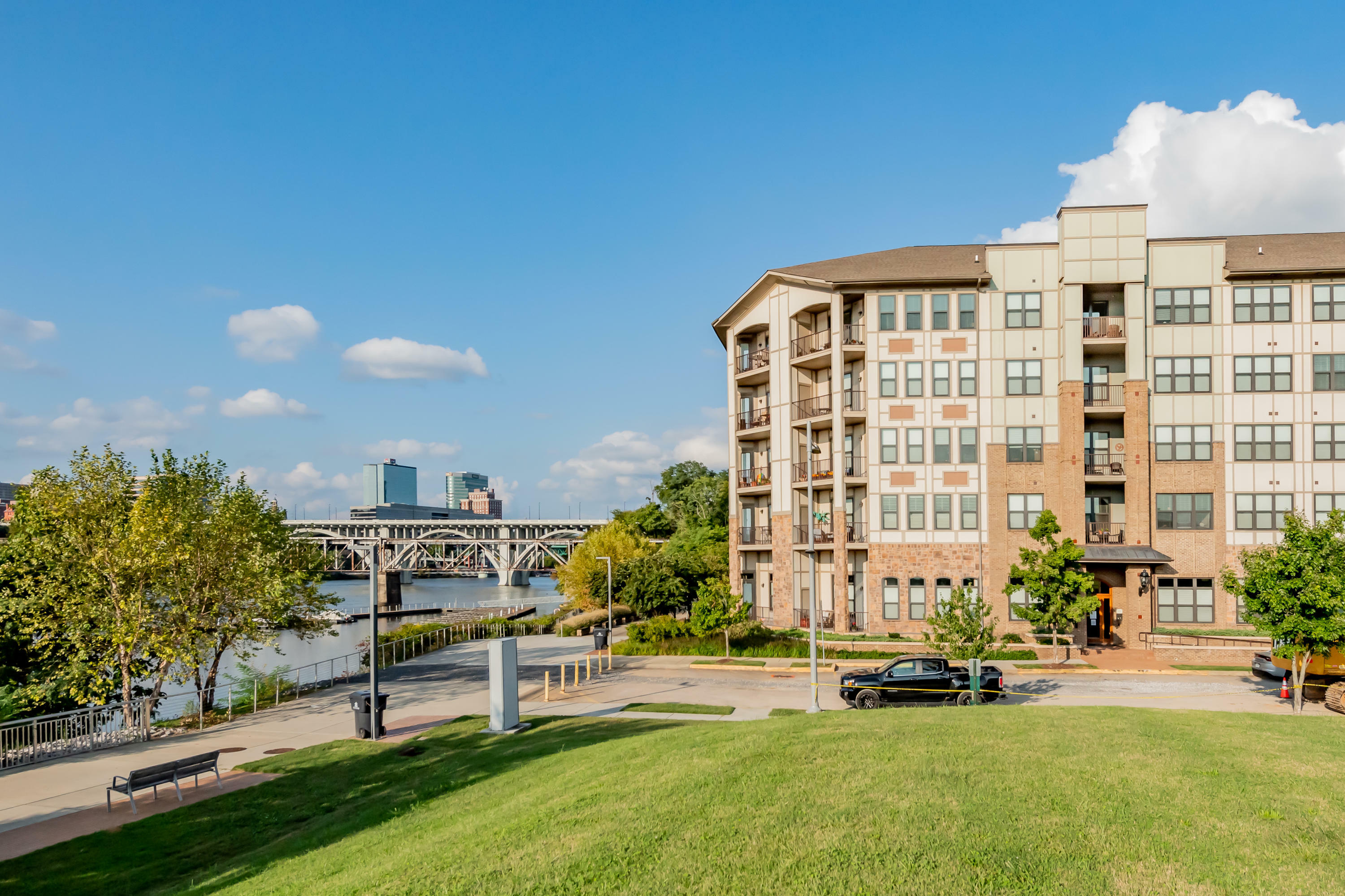 Property Photo: 445 W Blount Ave 102 TN 37920