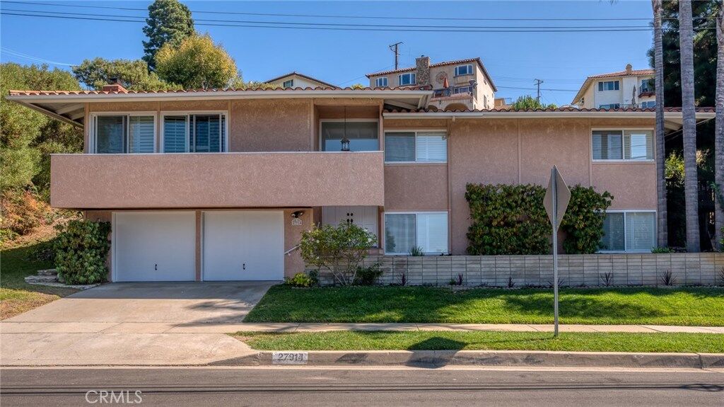 Property Photo:  27914 Indian Rock  CA 90275 