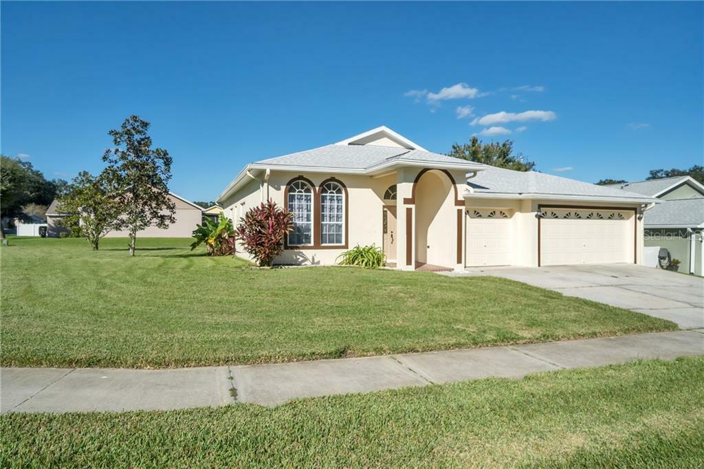 Property Photo: 35609 Welby Court FL 33541