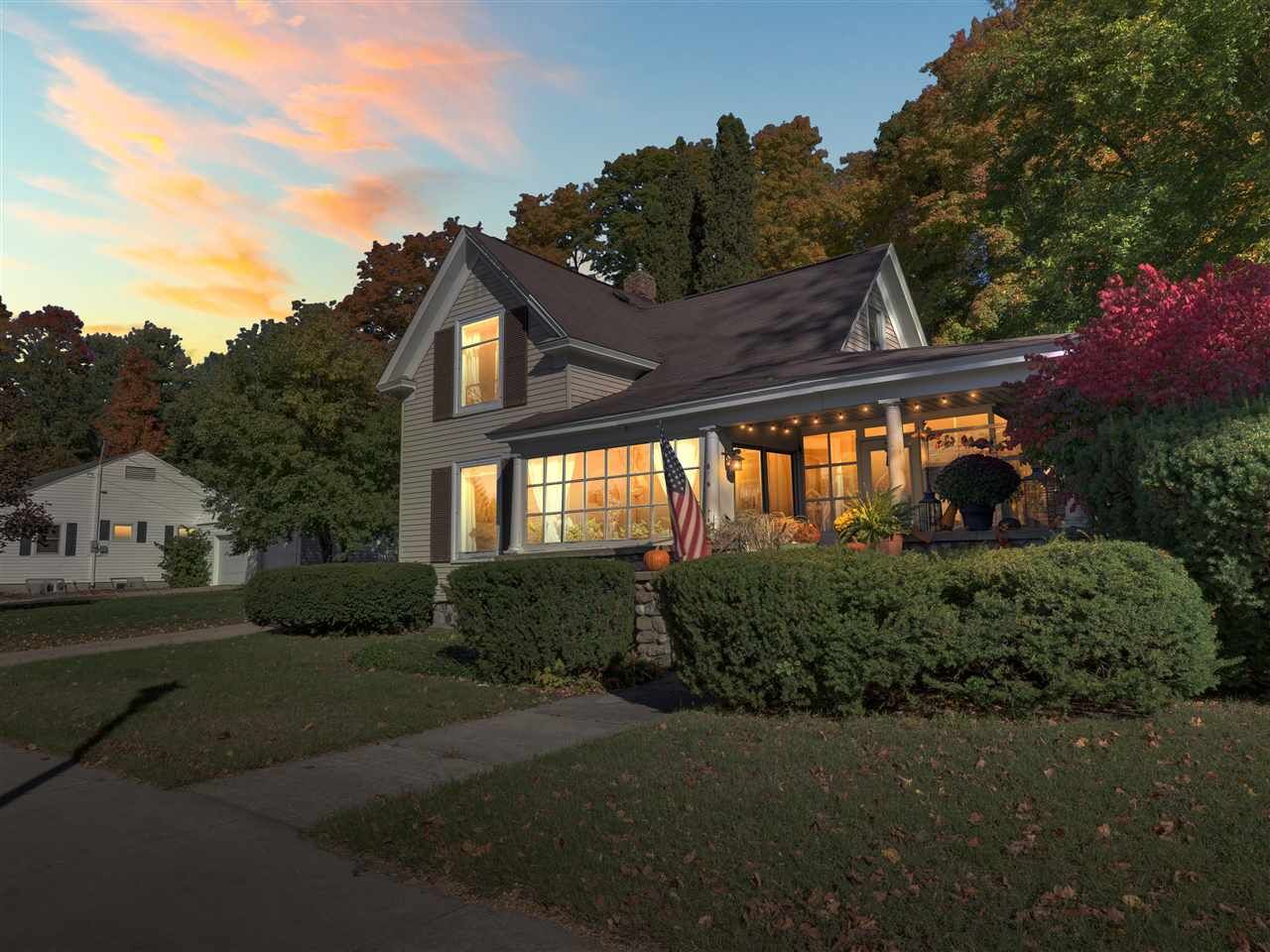 Property Photo:  618 Main  MI 49727 