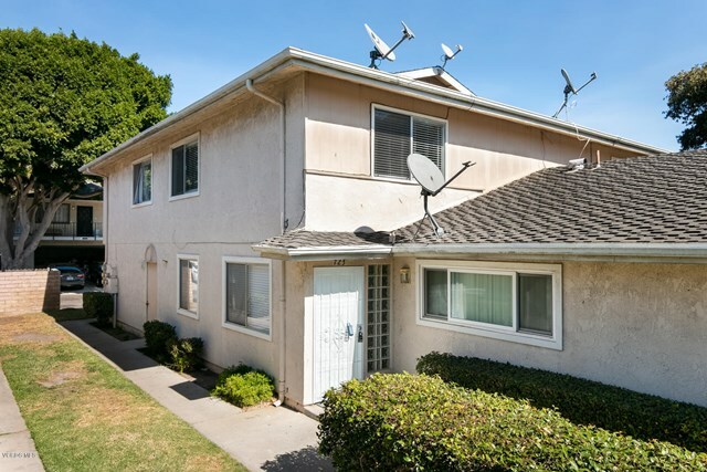 Property Photo:  723 Halyard Street  CA 93041 