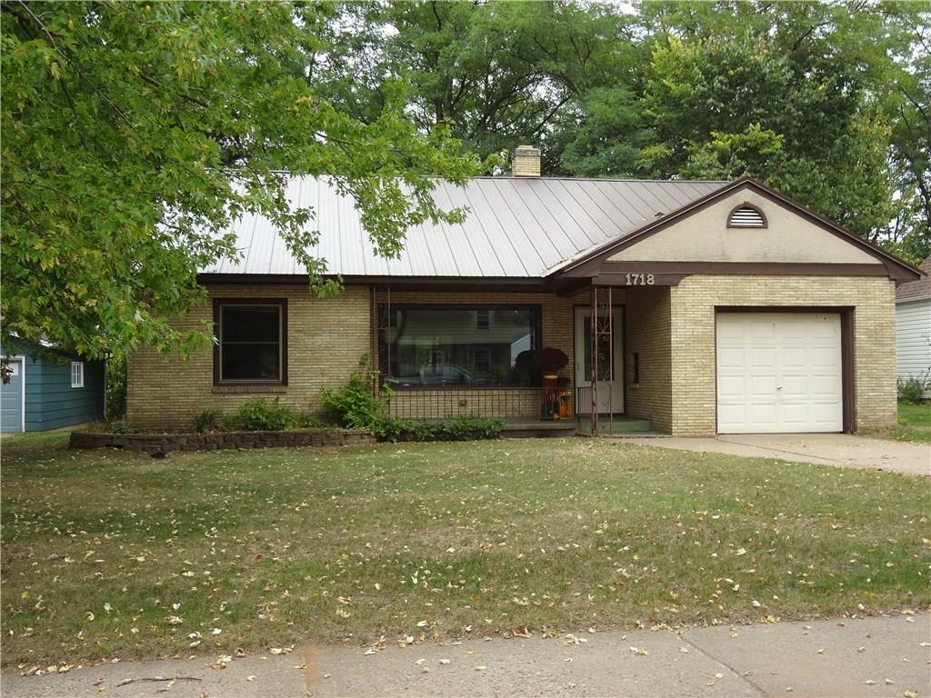 Property Photo:  1718 Fairway Street  WI 54701 