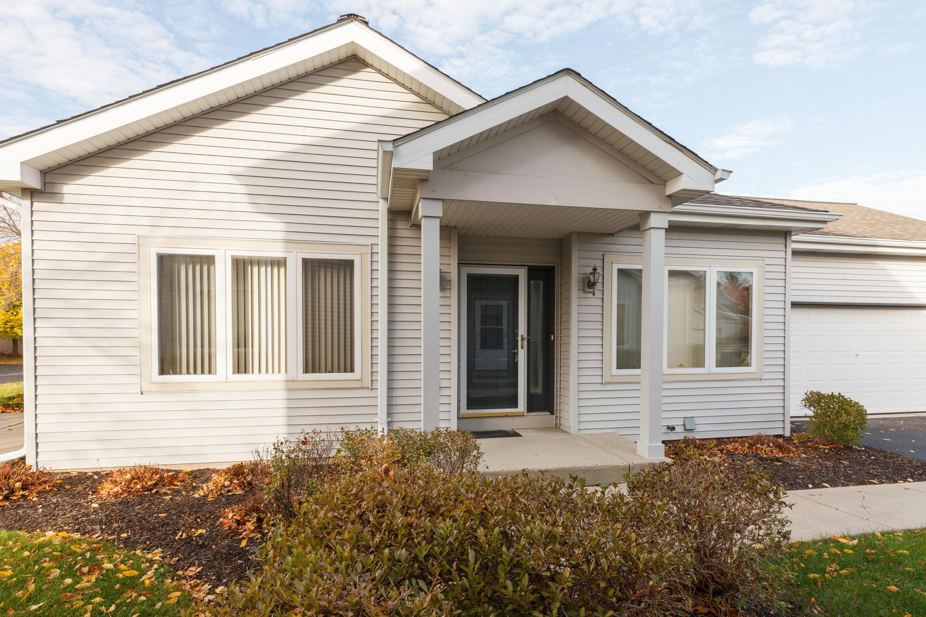 Property Photo: 4665 S Forest Point Blvd WI 53151
