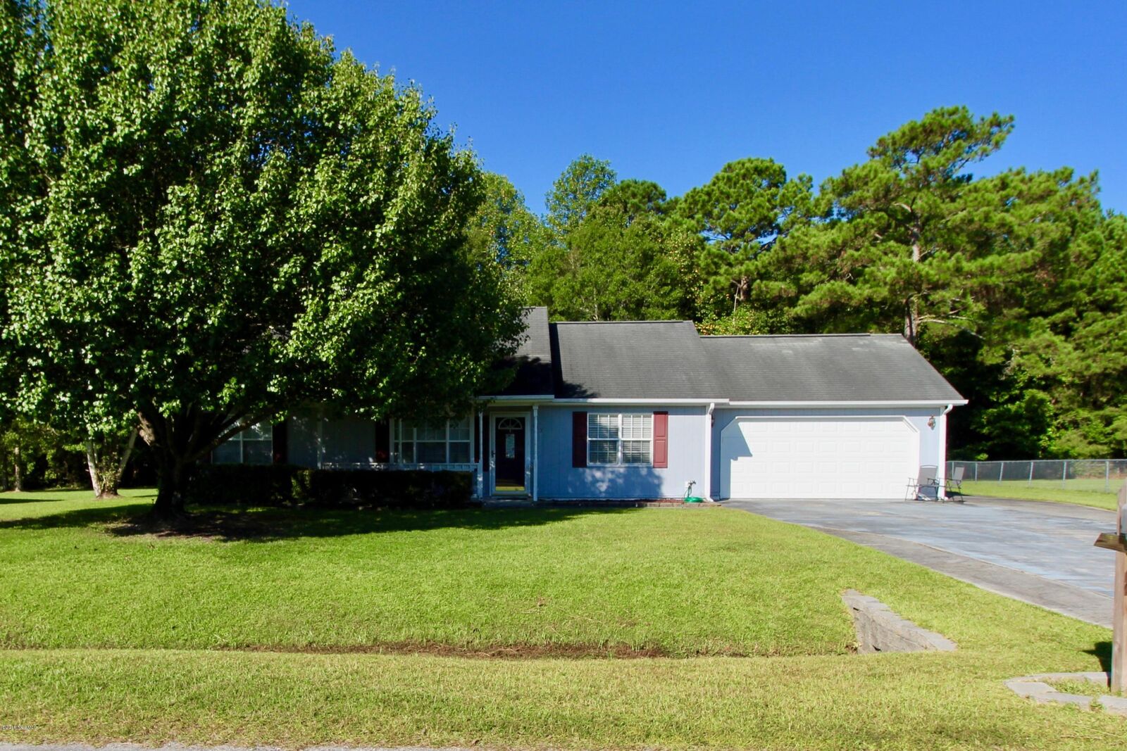 Property Photo:  113 Glenwood Drive  NC 28539 