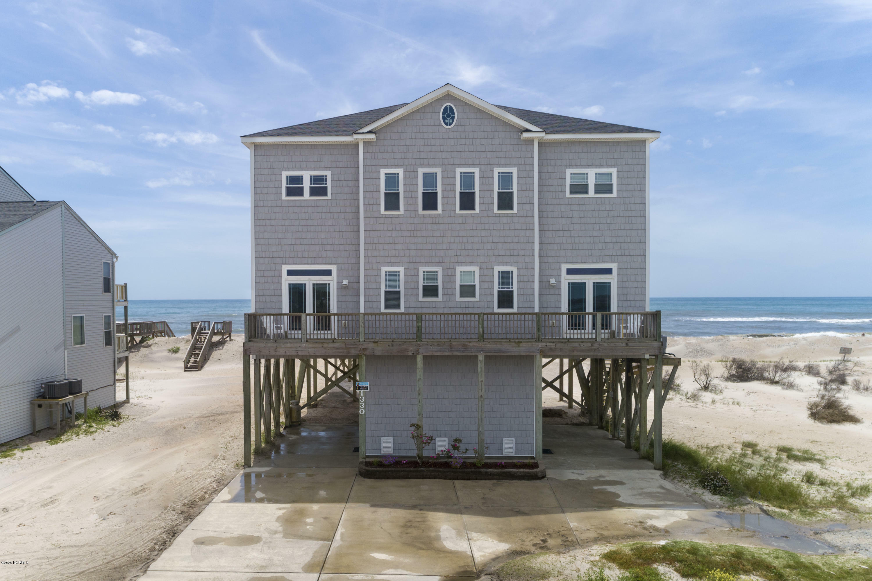 Property Photo:  1330 New River Inlet Road  NC 28460 