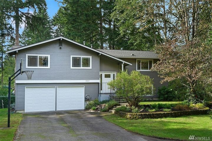 Property Photo: 16107 187 Ave NE WA 98072