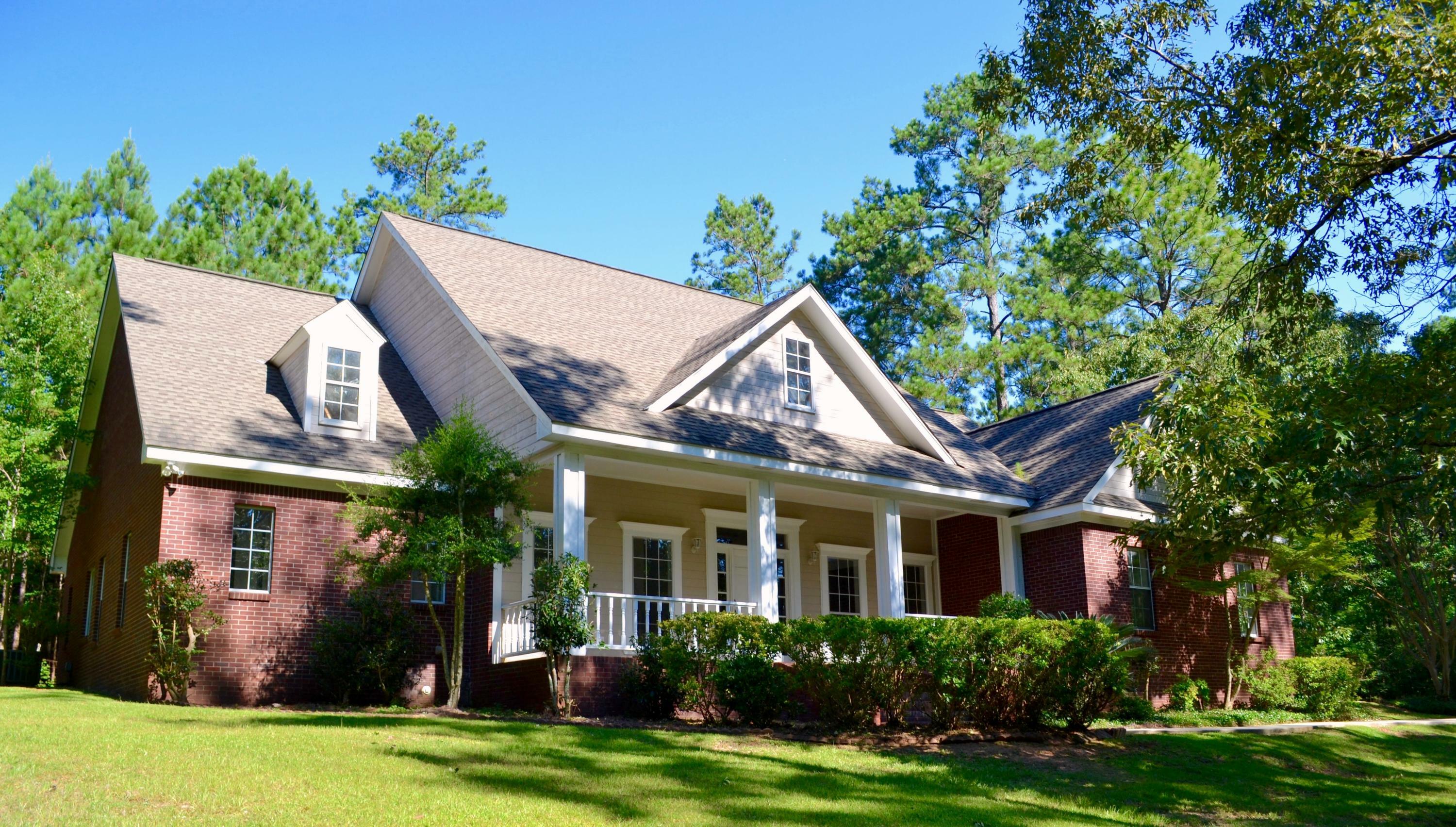 Property Photo:  68 Quail Hollow  MS 39402 