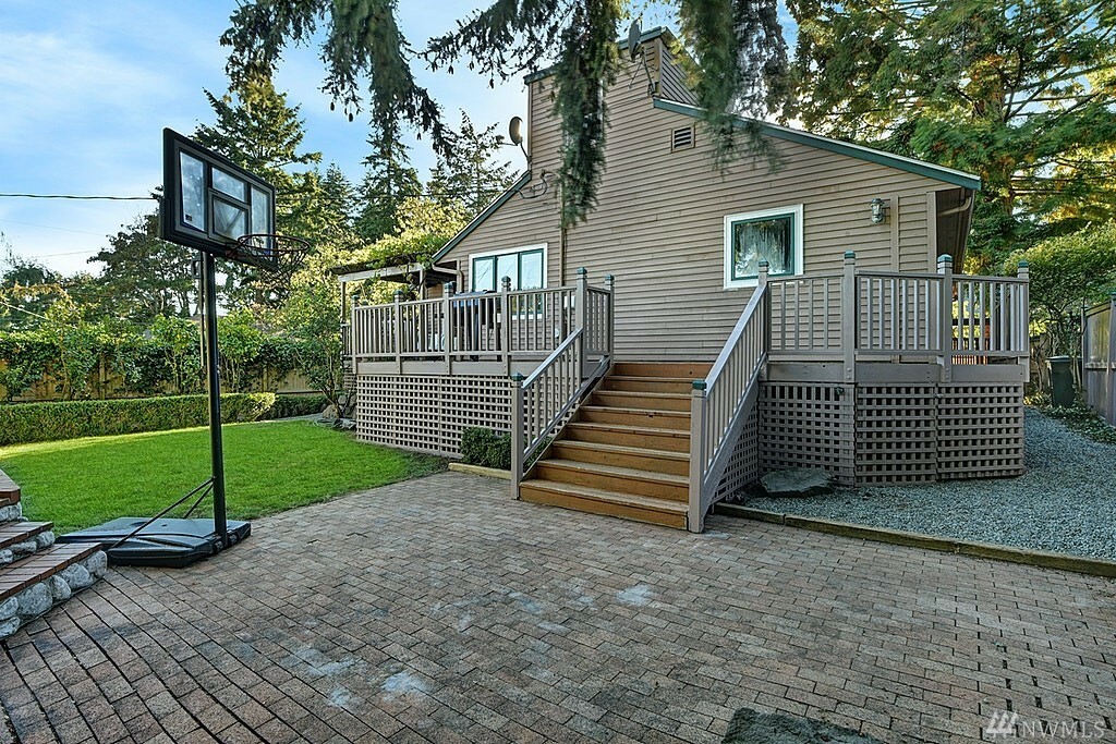 Property Photo:  8600 15th Ave NE  WA 98115 