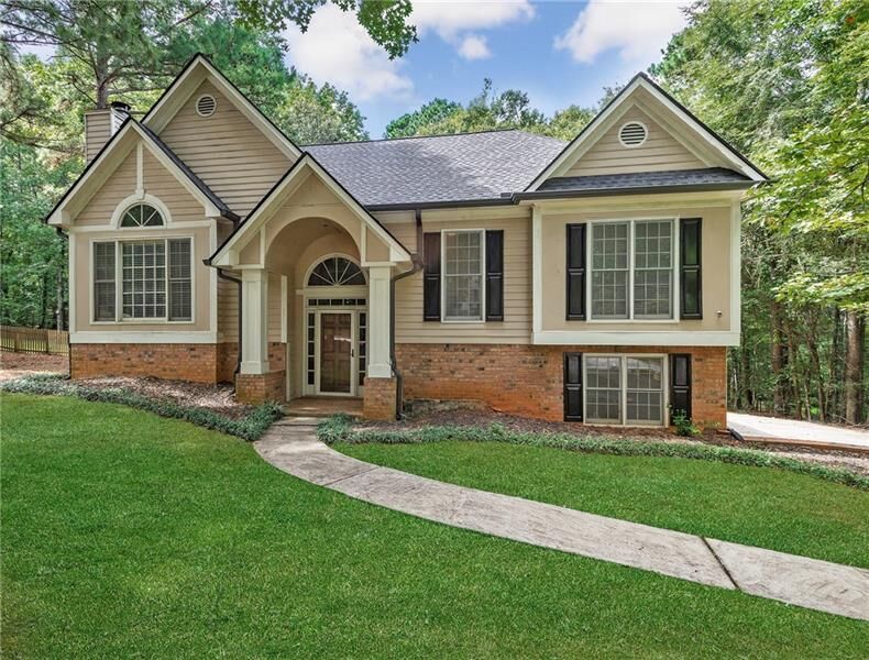 Property Photo:  2112 Fair Ridge Court  GA 30236 