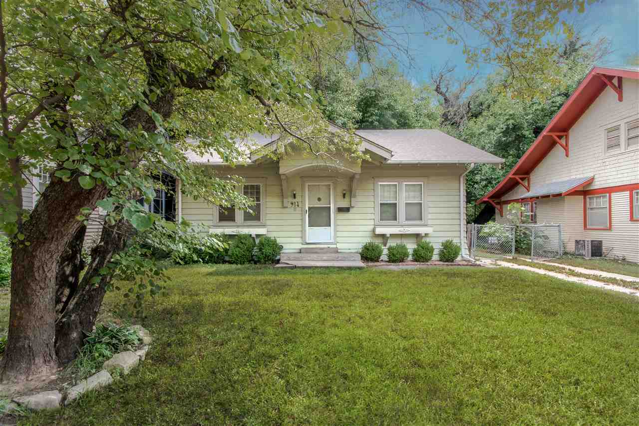 Property Photo:  914 N Gilman St  KS 67203 