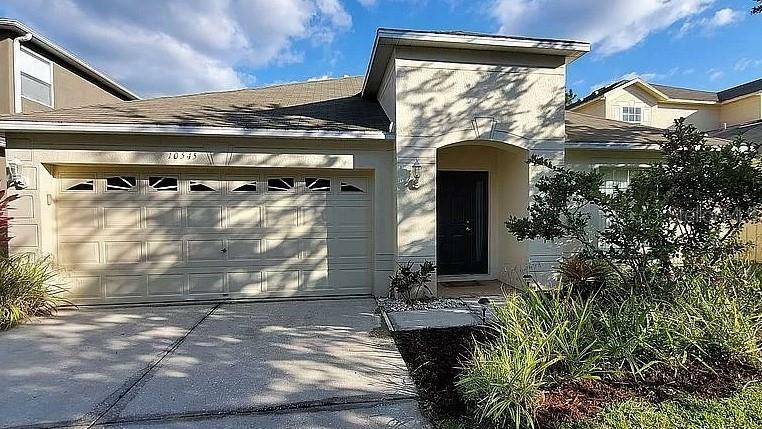 Property Photo:  10545 Coral Key Avenue  FL 33647 