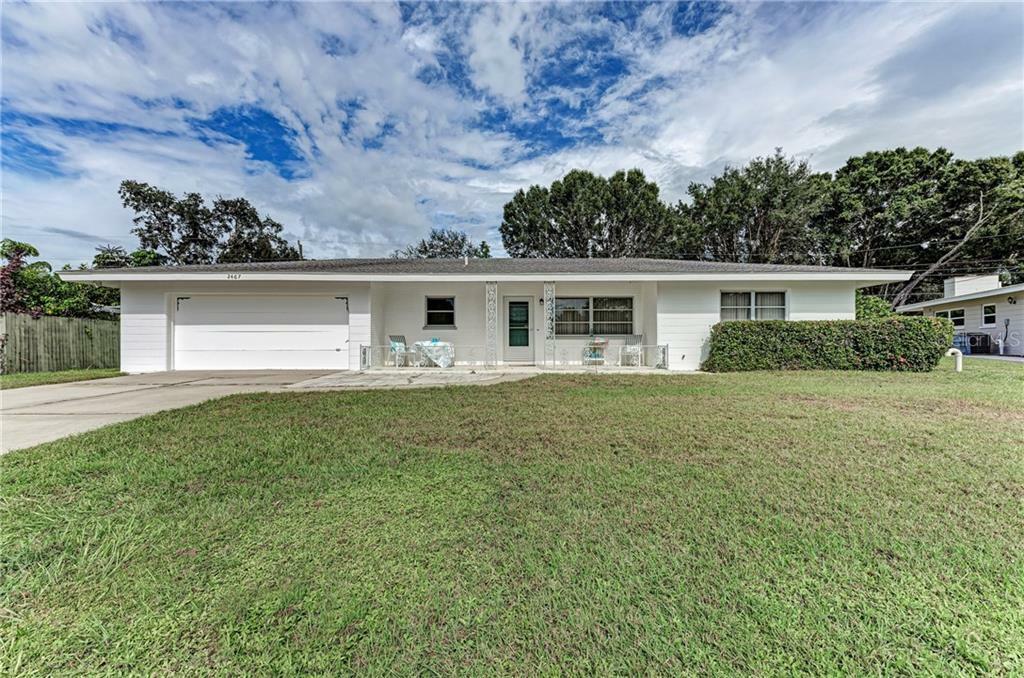 Property Photo:  2467 Sunnyside Lane  FL 34239 