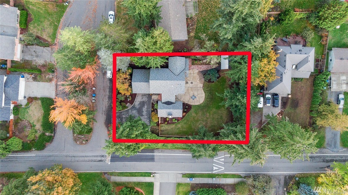 Property Photo:  13005 SE 47th St  WA 98006 