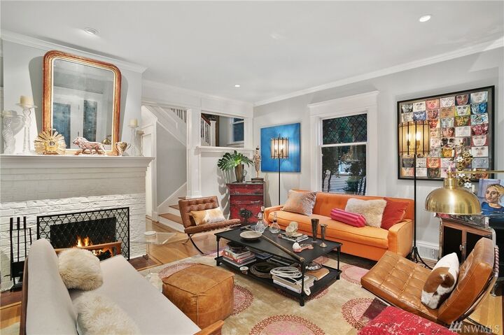 Property Photo: 943 19th Ave E WA 98112