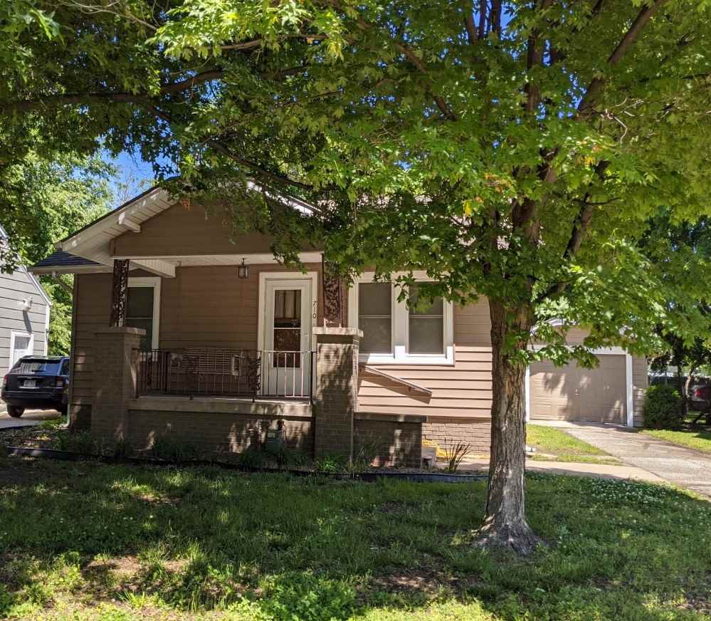 Property Photo:  710 S Spruce St  KS 67211 