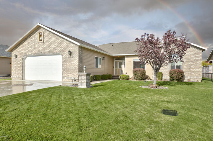 8605 Midvale Rd  Yakima WA 98908 photo