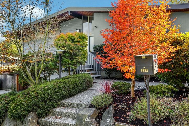 Property Photo:  3723 NE 151st Street  WA 98155 