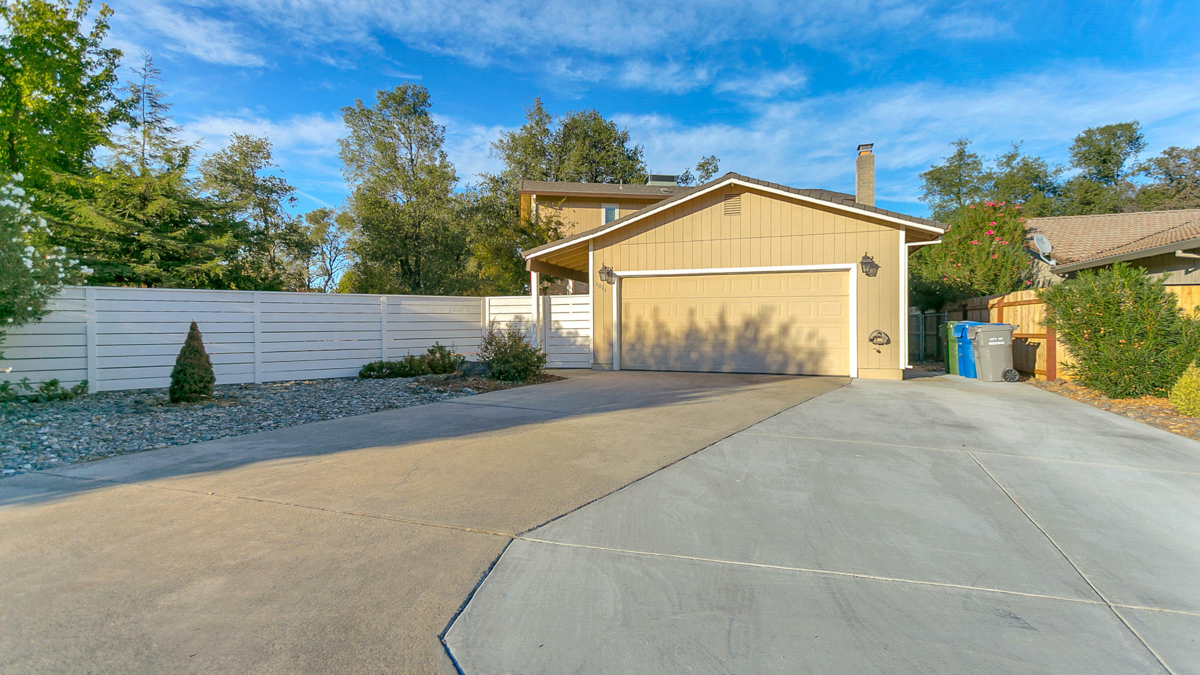 1811 Pineland Court  Redding CA 96002 photo