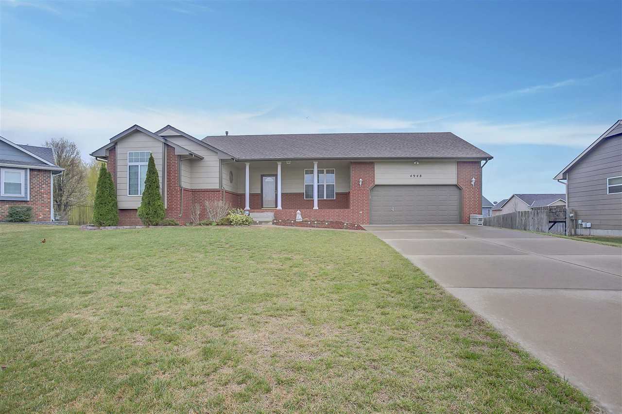 Property Photo: 4948 N Hedgerow Ct KS 67220