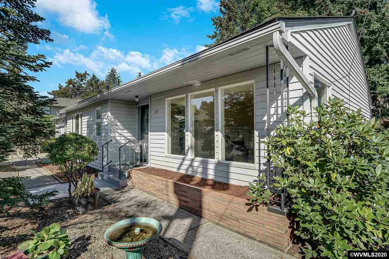 Property Photo: 215 Alice Av S OR 97302