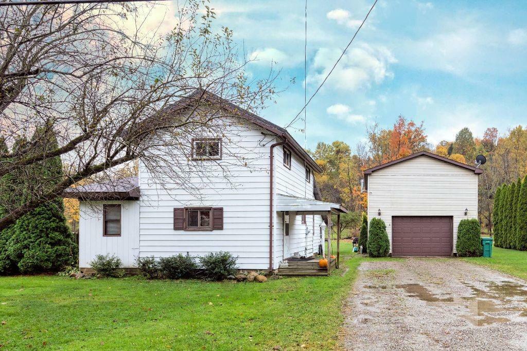 Property Photo:  5530 S Creek Road  PA 16417 