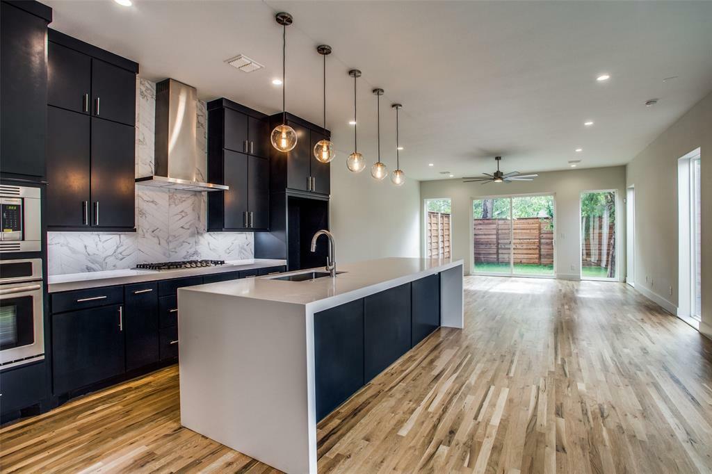 Property Photo: 4710 Manett Street TX 75204