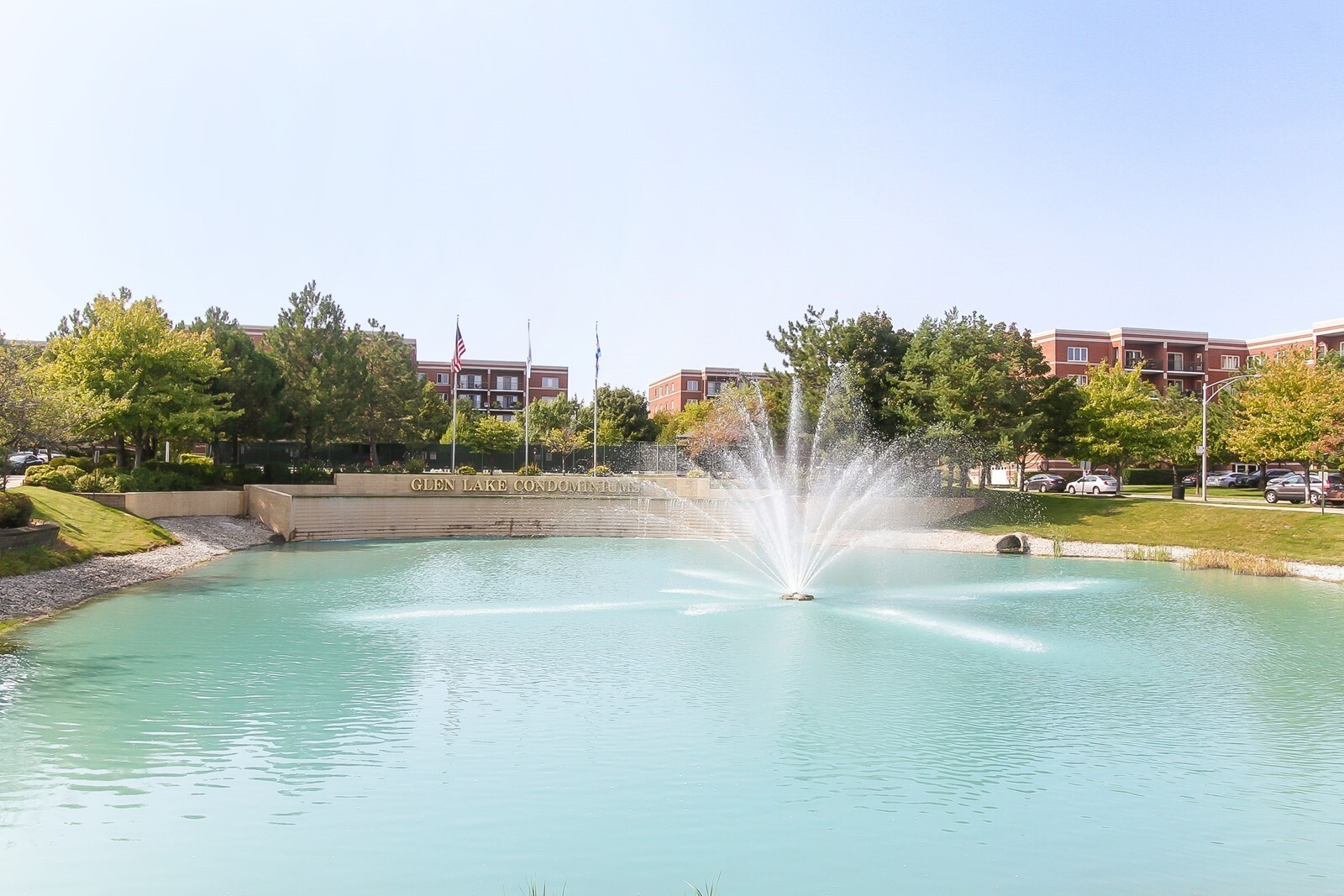 Property Photo: 6450 West Berteau Avenue 304 IL 60634