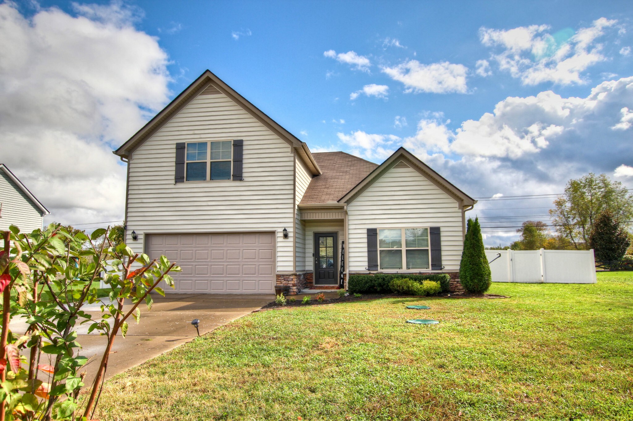 604 Creekbend Ln  Murfreesboro TN 37129 photo