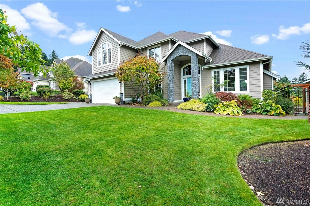 Property Photo:  224 34th Ave NW  WA 98335 