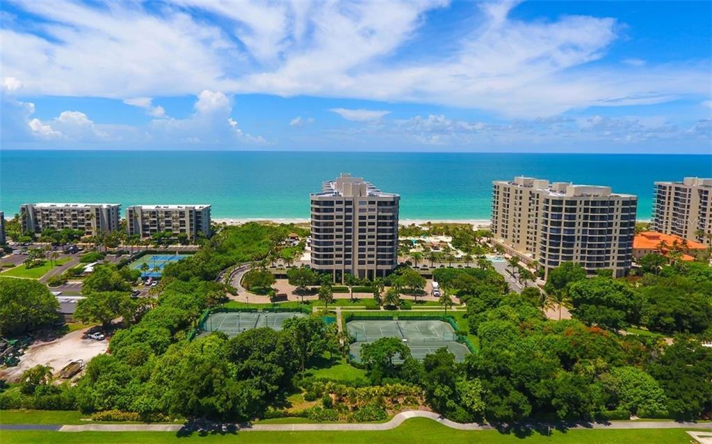Property Photo:  1211 Gulf Of Mexico Drive 1002  FL 34228 