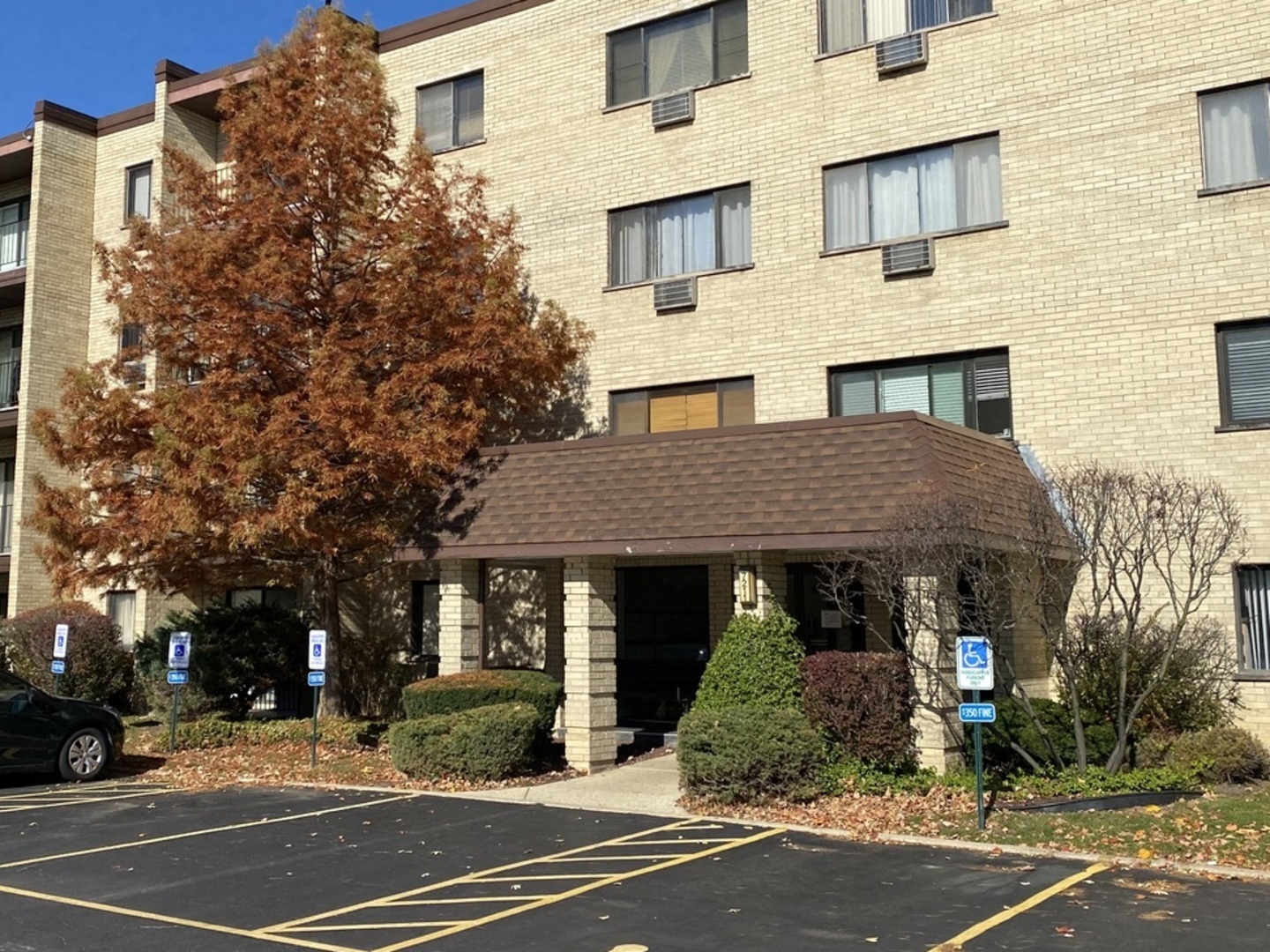 Property Photo:  7211 Wolf Road 109  IL 60525 