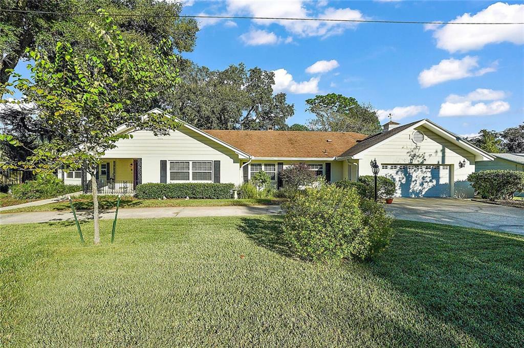 Property Photo:  2022 Sunset Road  FL 32757 