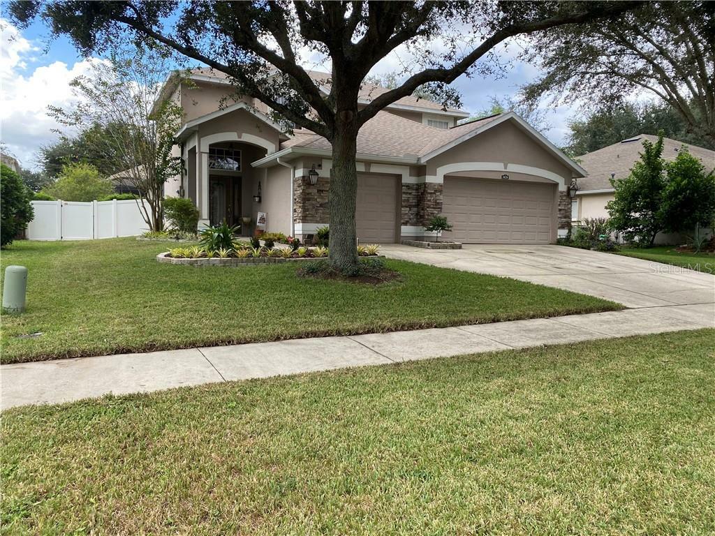 Property Photo:  3820 Glenford Drive  FL 34711 